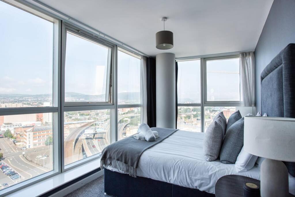 Titanic & City Views, Ultra Luxury City Parking Belfast Exterior foto