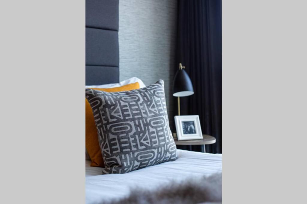 Titanic & City Views, Ultra Luxury City Parking Belfast Exterior foto